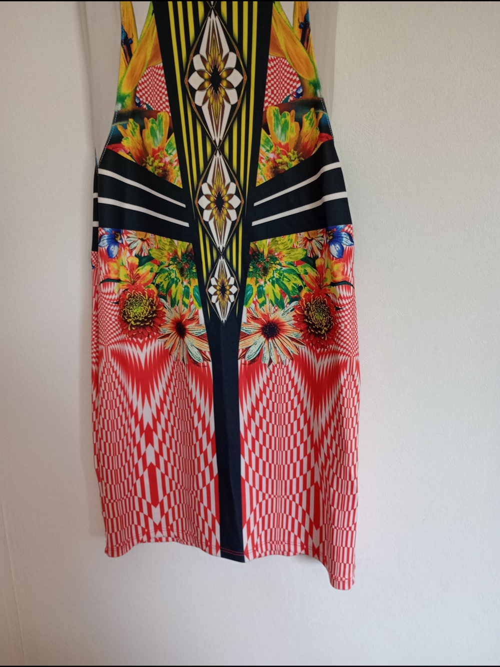 Sleeveless Multicolor Geo-Floral Midi Dress in White and Red Sz. M - Picture 6 of 13